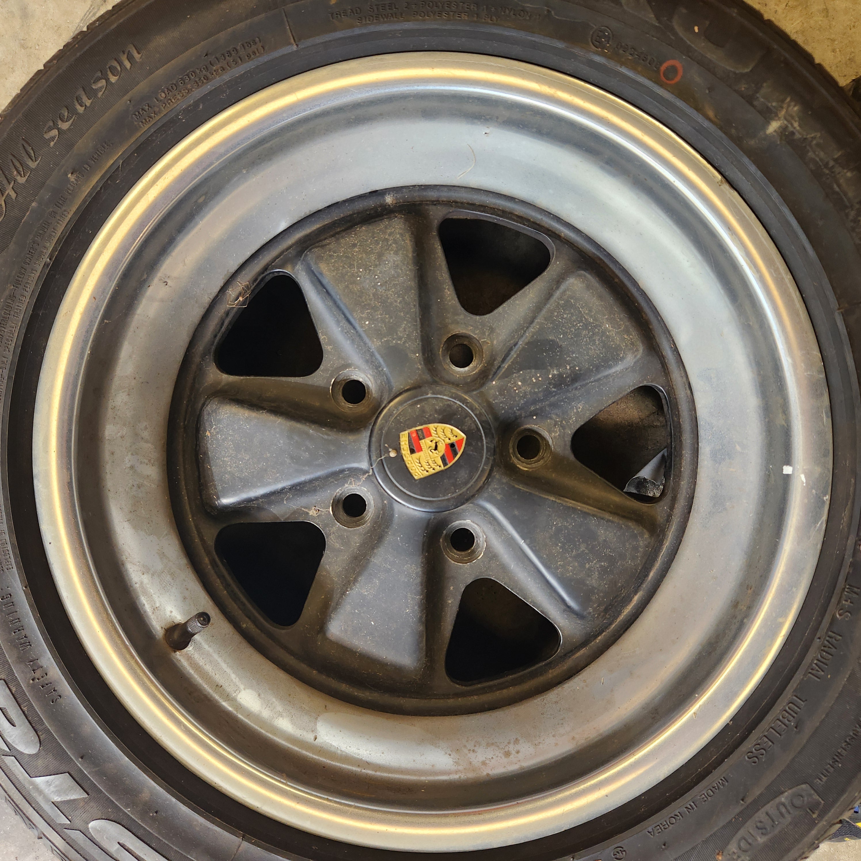 911 Turbo Fuchs Wheel 8jx16 Date Code 12/77
