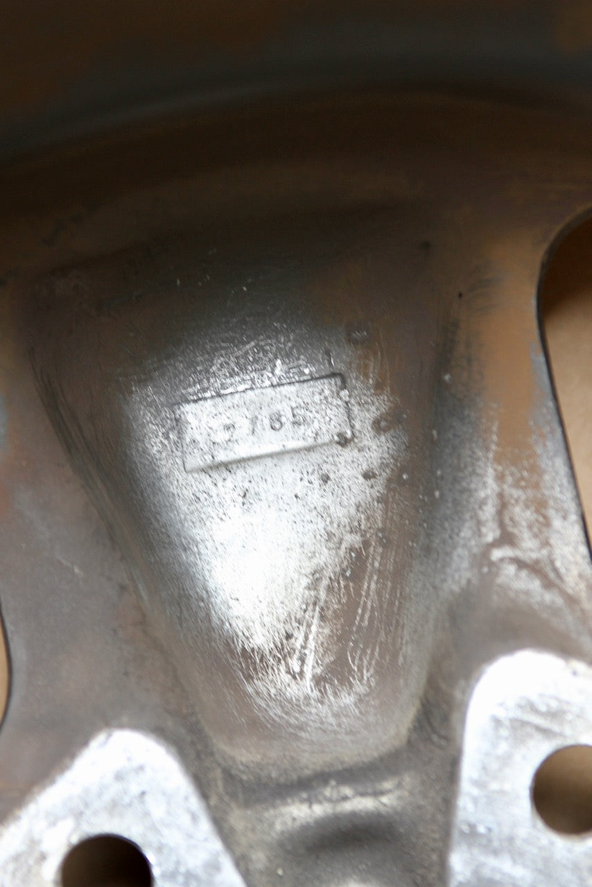911 Fuchs Wheel 7j x 15 Date Code 27/85 -005