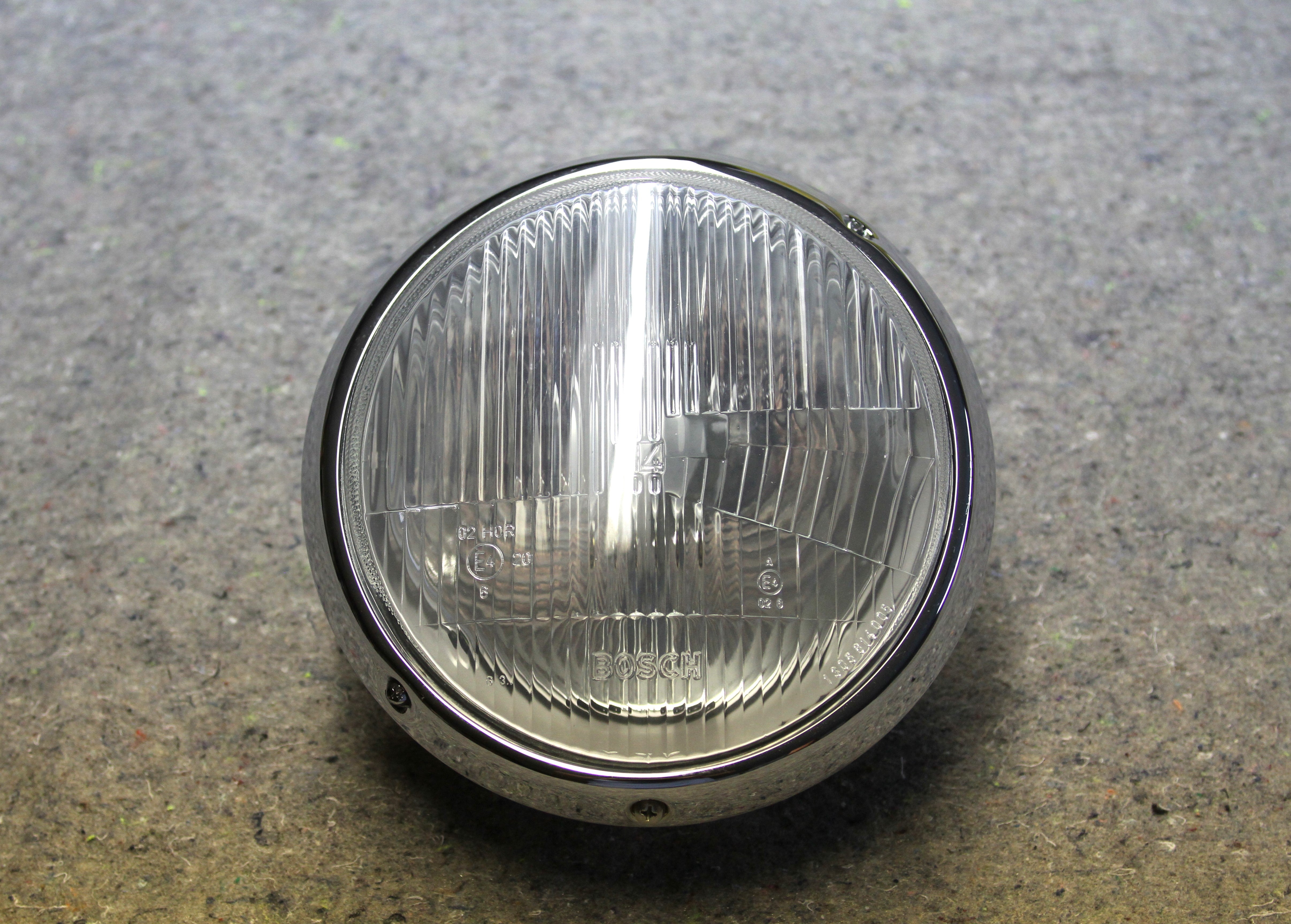 Bosch H4 Headlamp set with Chrome Trim Ring 911 65-86 (w/o Bulb) NEW