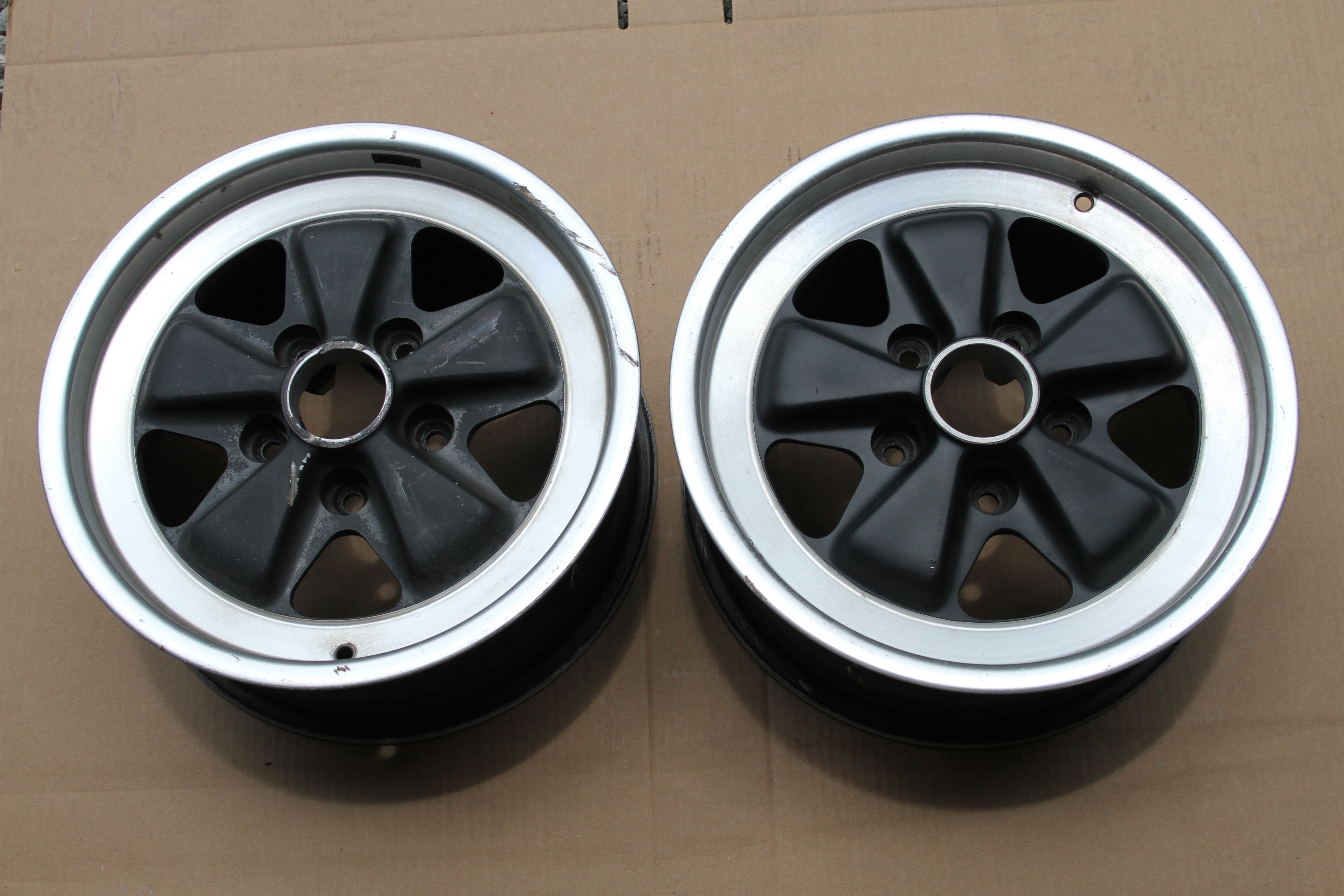 911 Fuchs wheels 7J x16 set Date code: 2885 & 1085