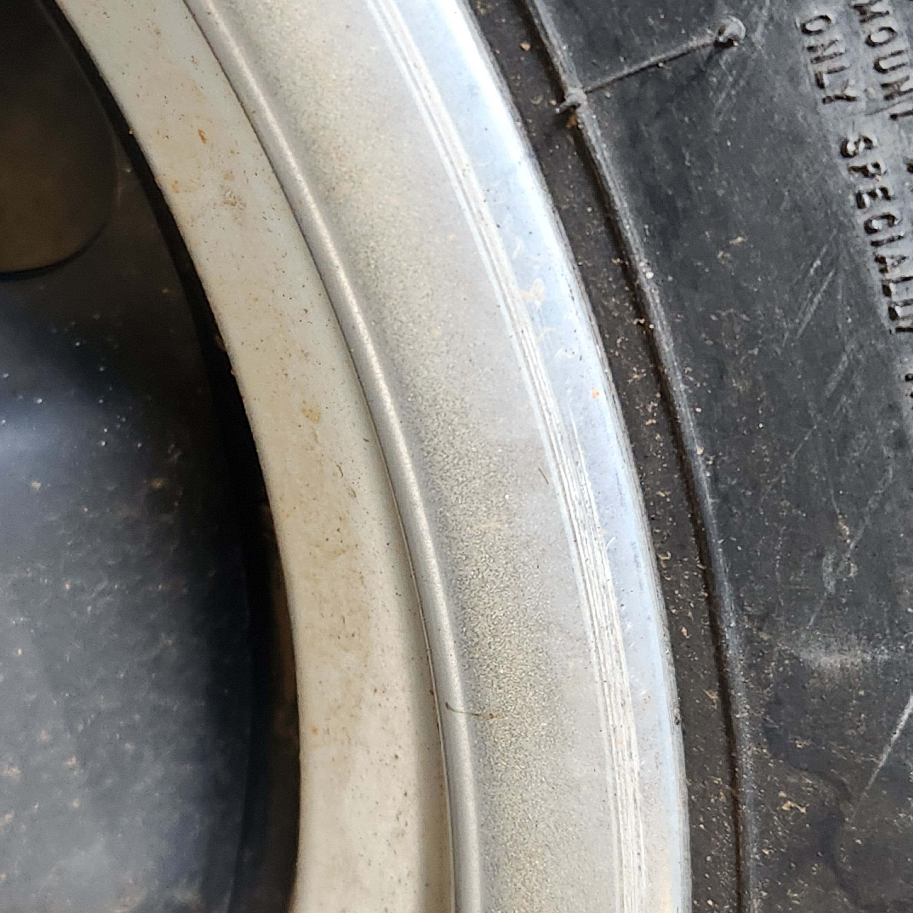 911 Fuchs Wheel 8jx15 Date Code 24/85