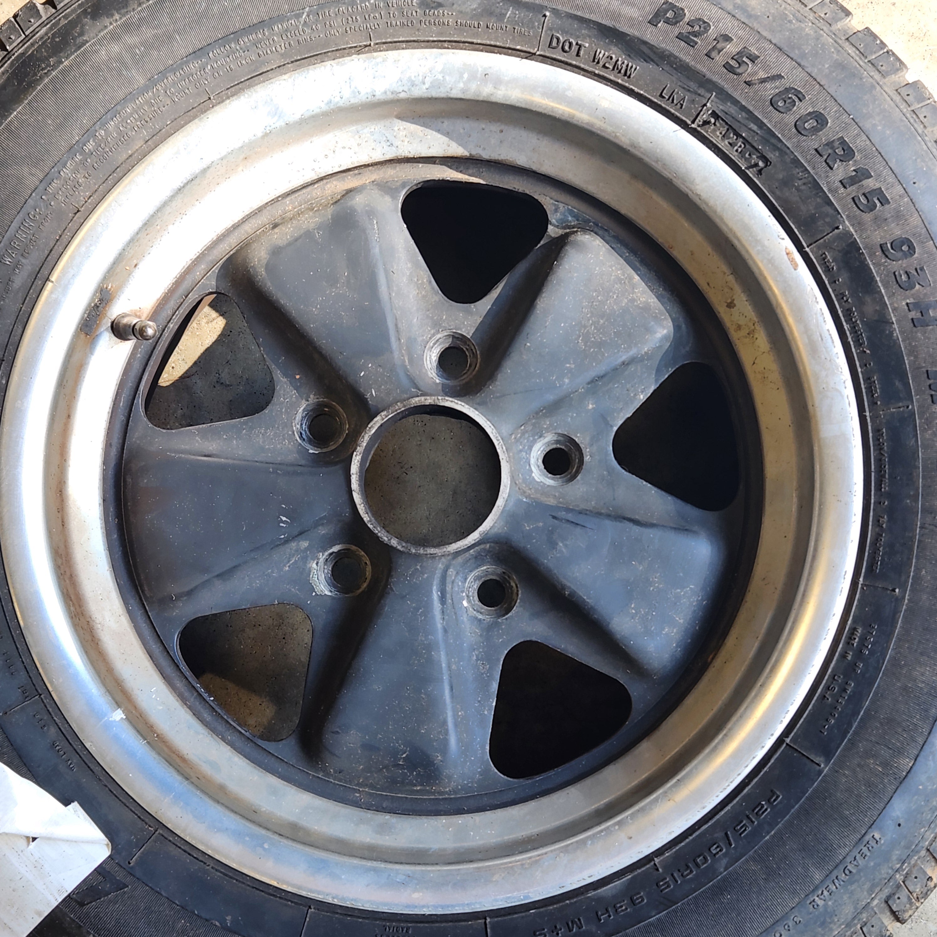 911 Fuchs Wheel 7jx15 Date Code 19/85