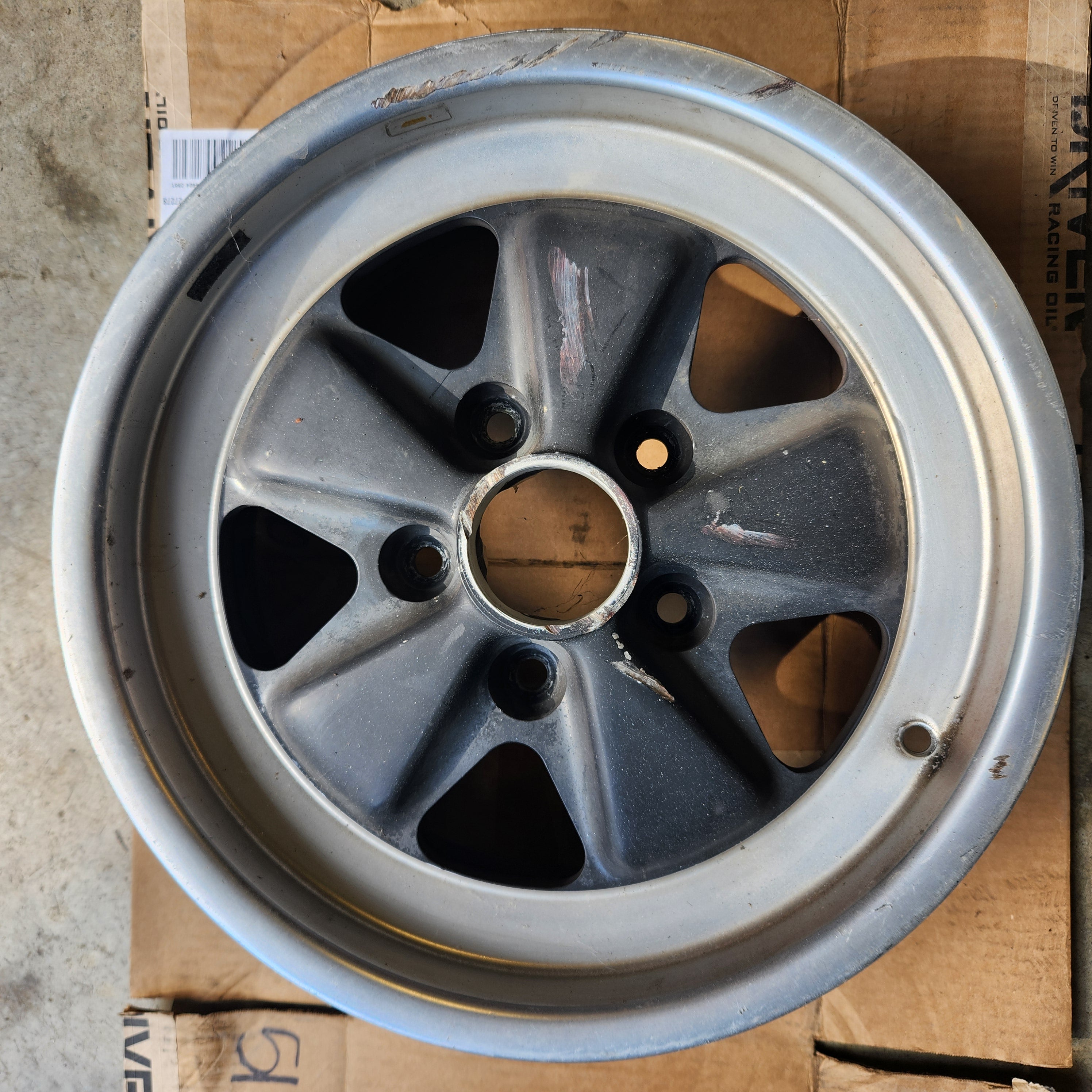 911 Fuchs Wheel 7Jx16 ET23 Date Code 28/85