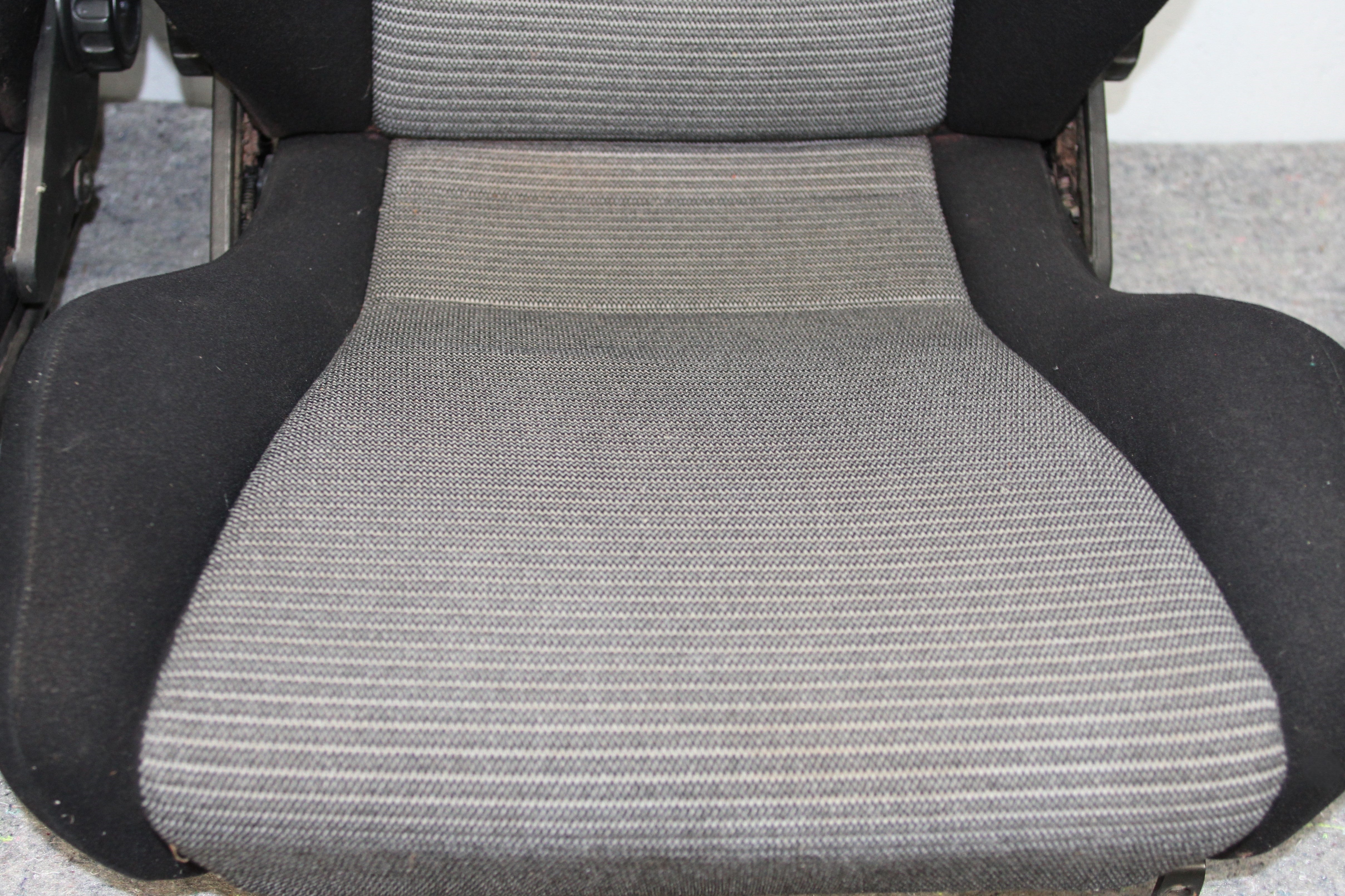 Recaro Design 2000 Cloth Vintage 911 seats - very good