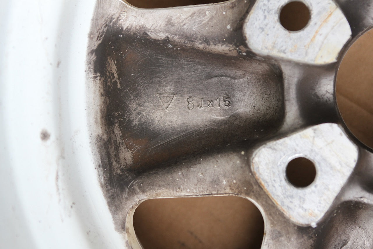 911 Fuchs Wheel 8jX15 Date code 50/84- 003