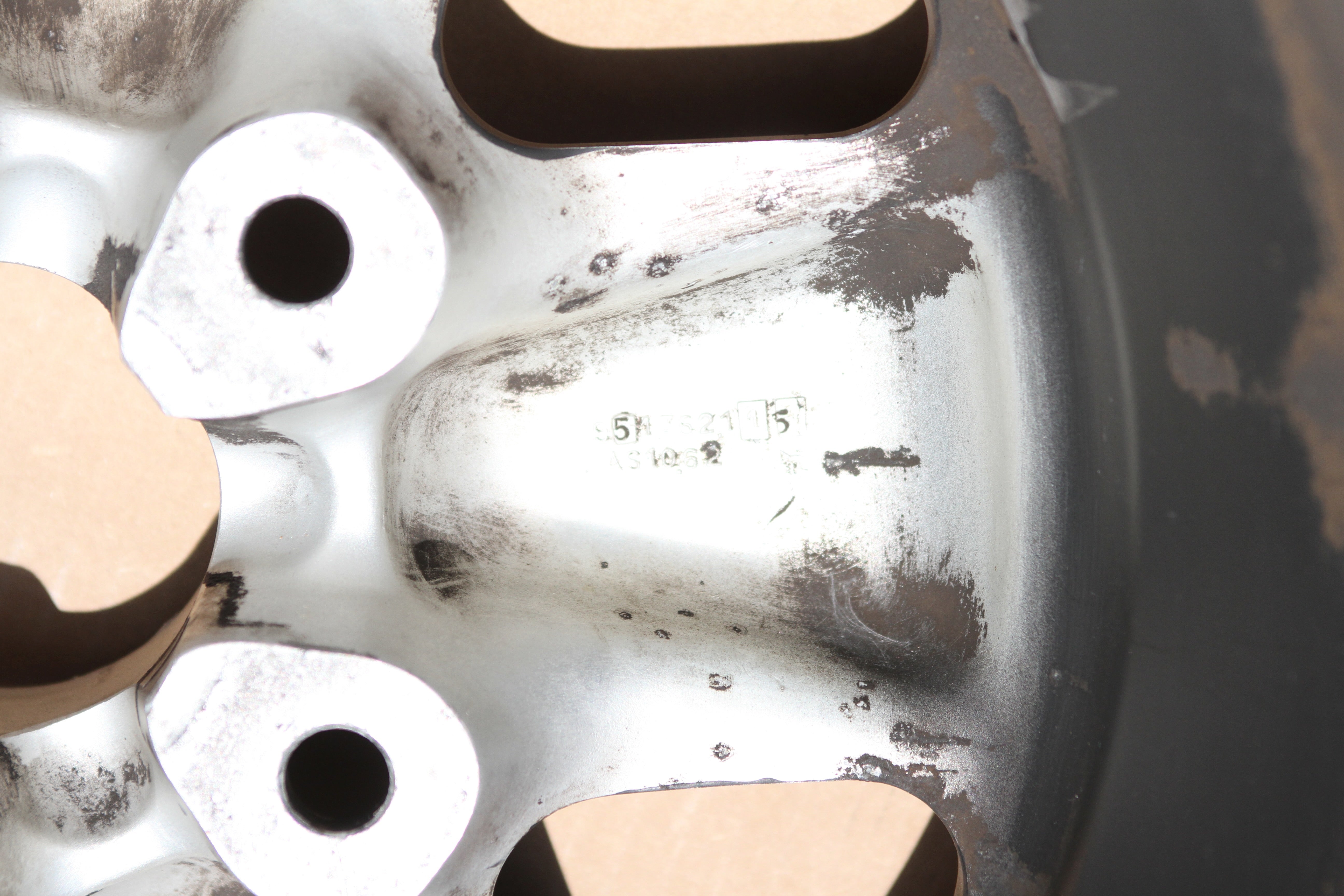 911 Fuchs wheels 7J x16 set Date code: 2885 & 1085